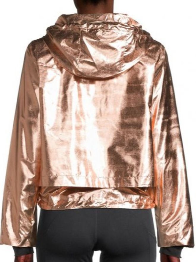 Fashion on the Rocks