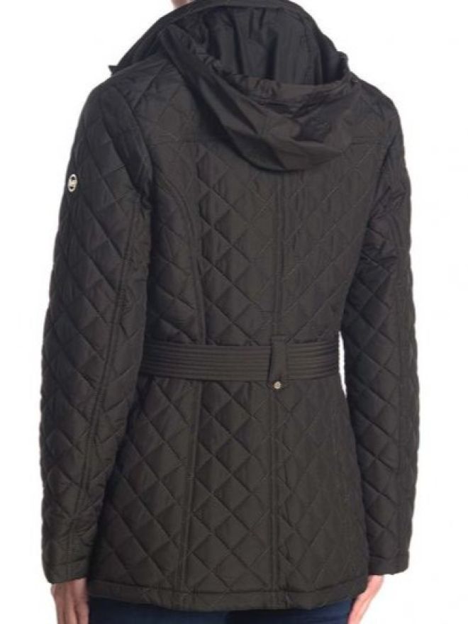 Fashion on the Rocks