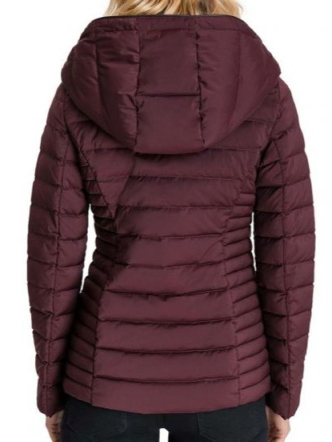 Fashion on the Rocks